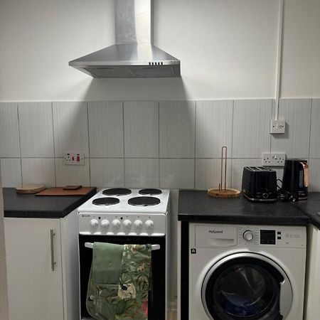 Paprika Nest Apartment Hendon Exterior photo